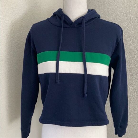 Forever 21 Crop Pull Over Hoodie Sweater - Picture 1 of 8